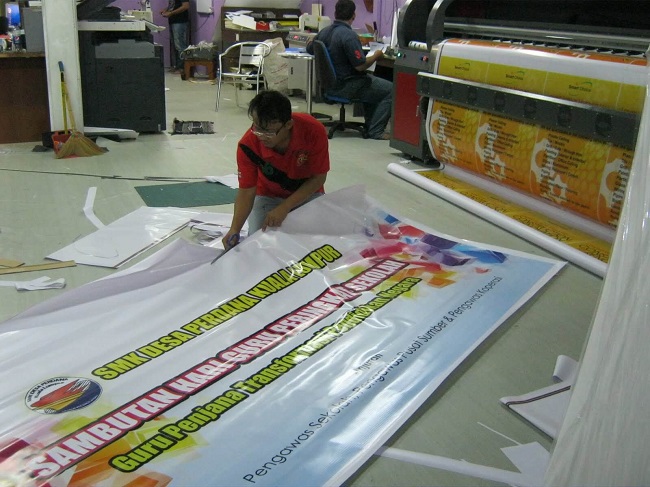 bat-khong-xuyen-sang